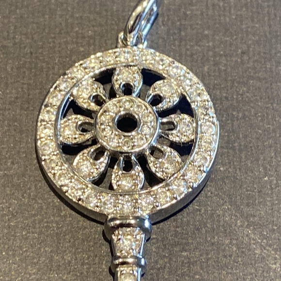 Key pendant - Picture 4 of 5
